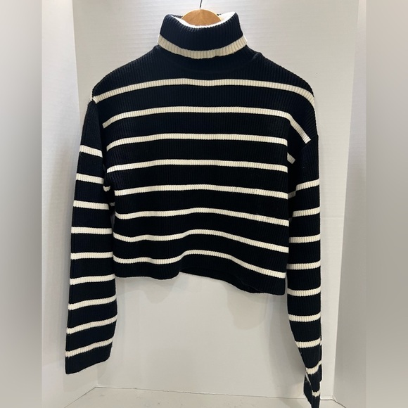 Zara Black and White Turtleneck Sweater with Stripes - Picture 8 of 10